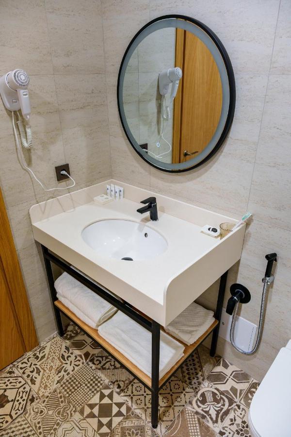 Dami Almaty Hotel Dış mekan fotoğraf