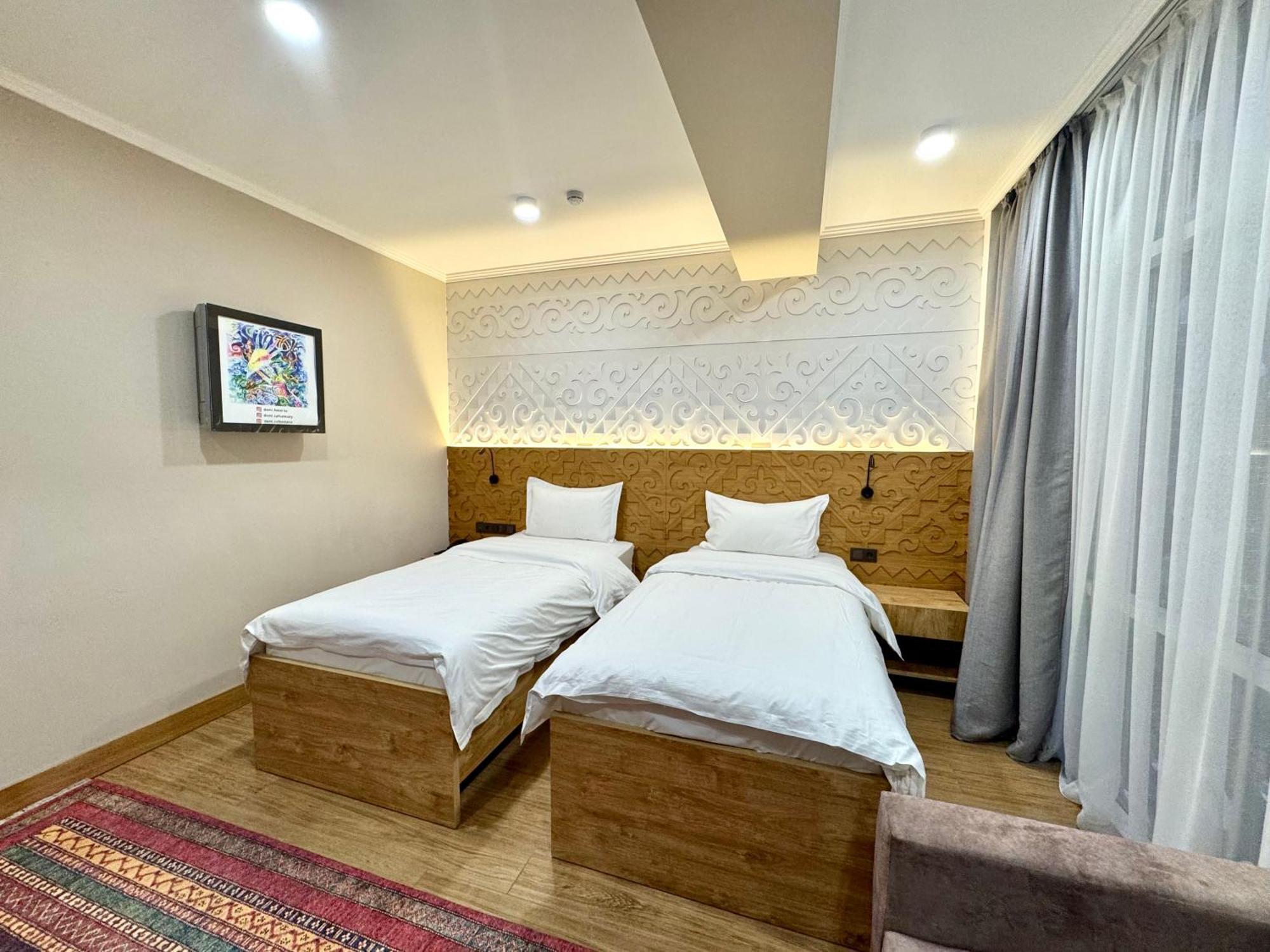 Dami Almaty Hotel Dış mekan fotoğraf